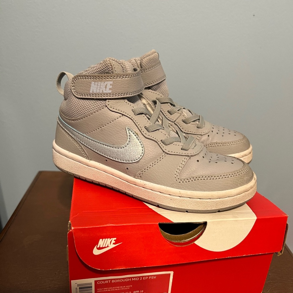 Boys size 12c Nike Court Borough Wolf Grey with blue and white